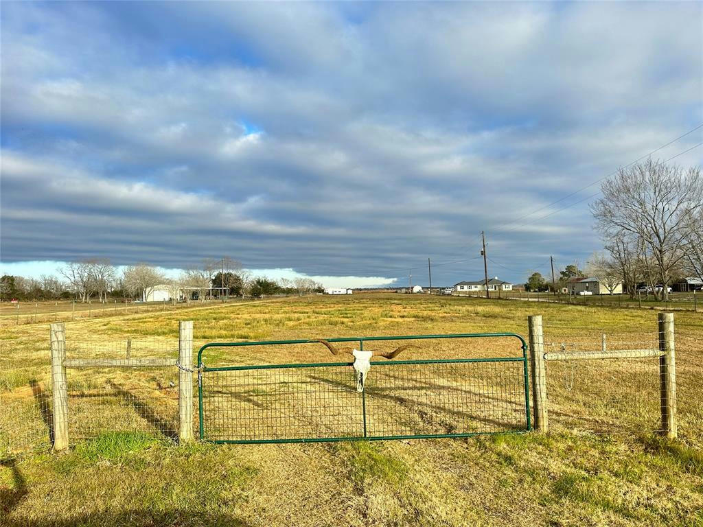 2285 COUNTY ROAD 1170, LIBERTY, TX 77575, photo 1 of 9