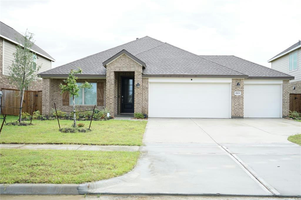 9515 MEGHAN HEIGHTS DR, BAYTOWN, TX 77521, photo 1 of 15