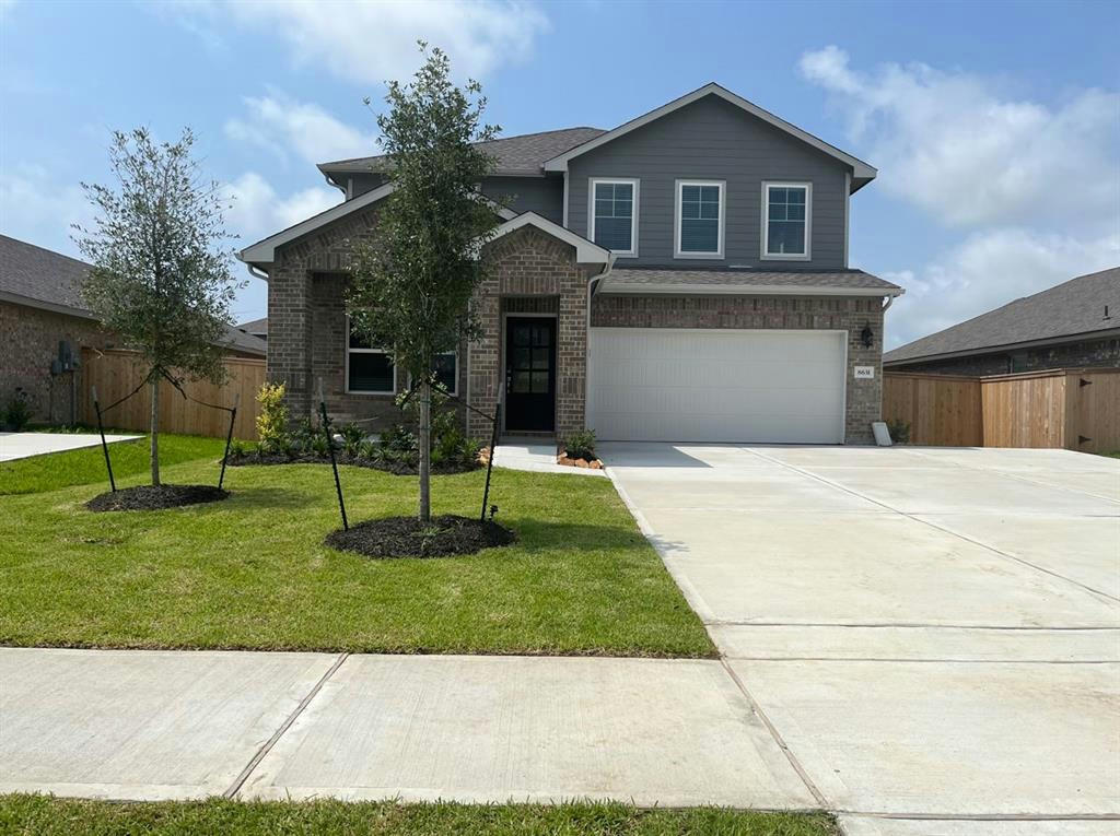 8631 TREETOP HEIGHTS DR, BAYTOWN, TX 77523, photo 1 of 5
