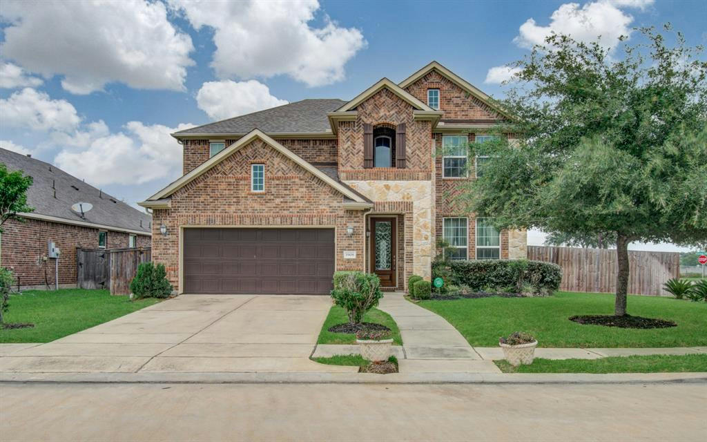 1908 GIANNA BELLA CT, PEARLAND, TX 77089, photo 1 of 50